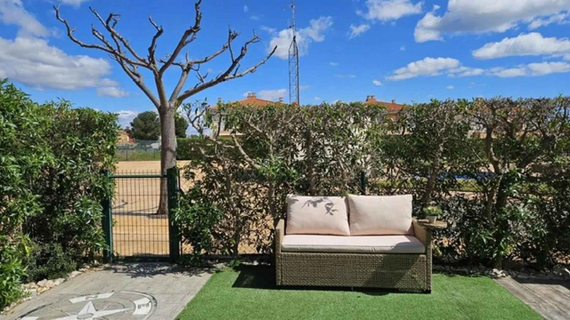 Apartment Apartamento Con Patio Privado, Piscina Comunitaria Y Parking En Miami Playa - Es-9-169 Les Planes del Rei