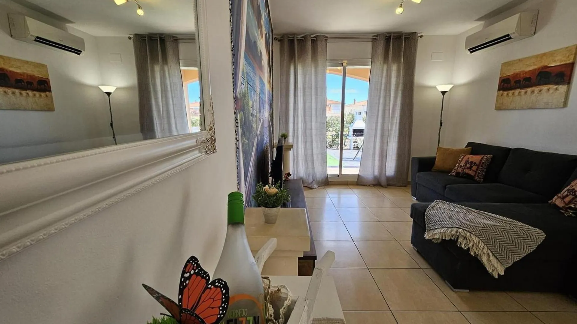 Apartment Apartamento Con Patio Privado, Piscina Comunitaria Y Parking En Miami Playa - Es-9-169 Les Planes del Rei