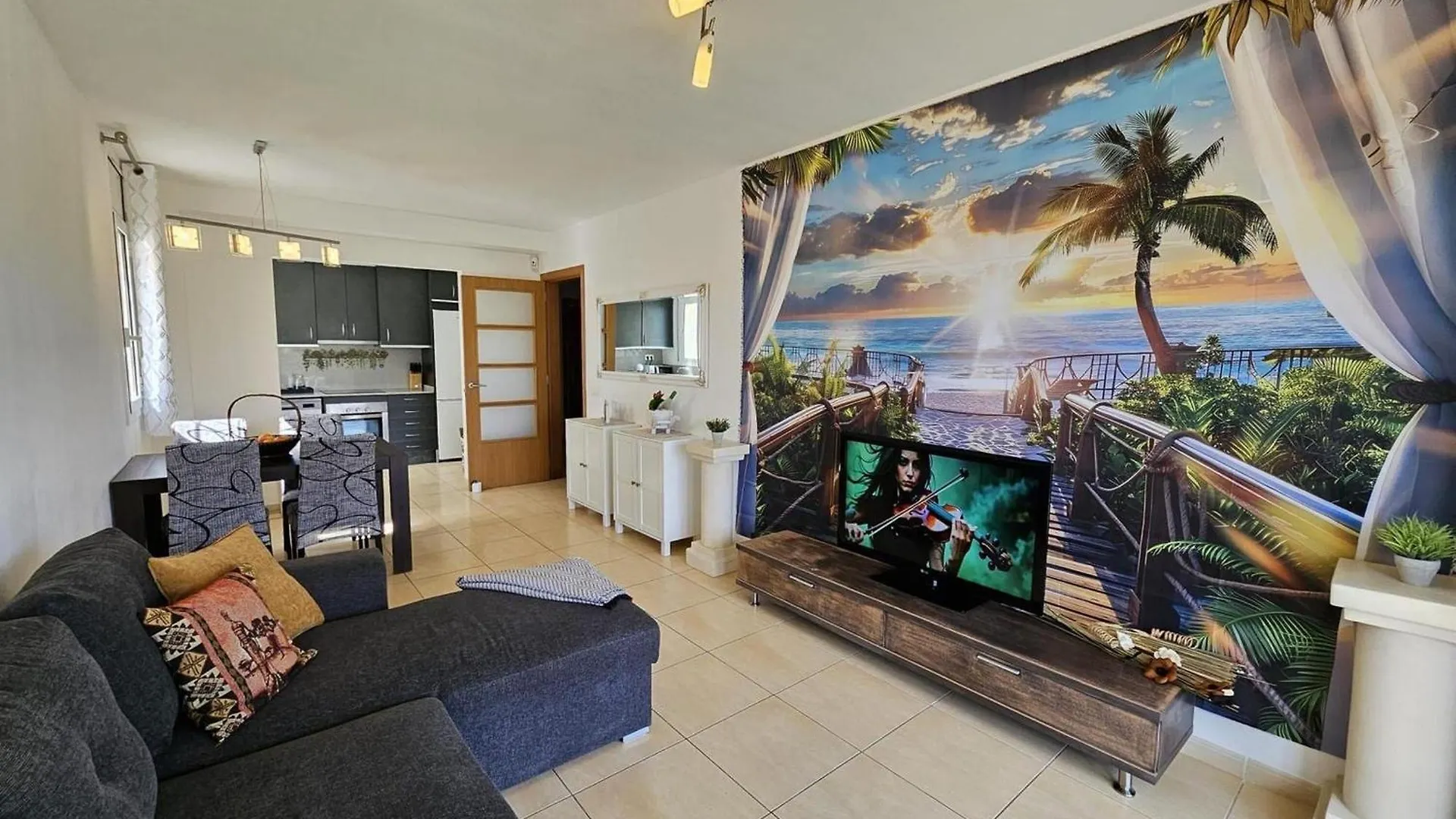 Apartamento Con Patio Privado, Piscina Comunitaria Y Parking En Miami Playa - Es-9-169 Les Planes del Rei 0*,