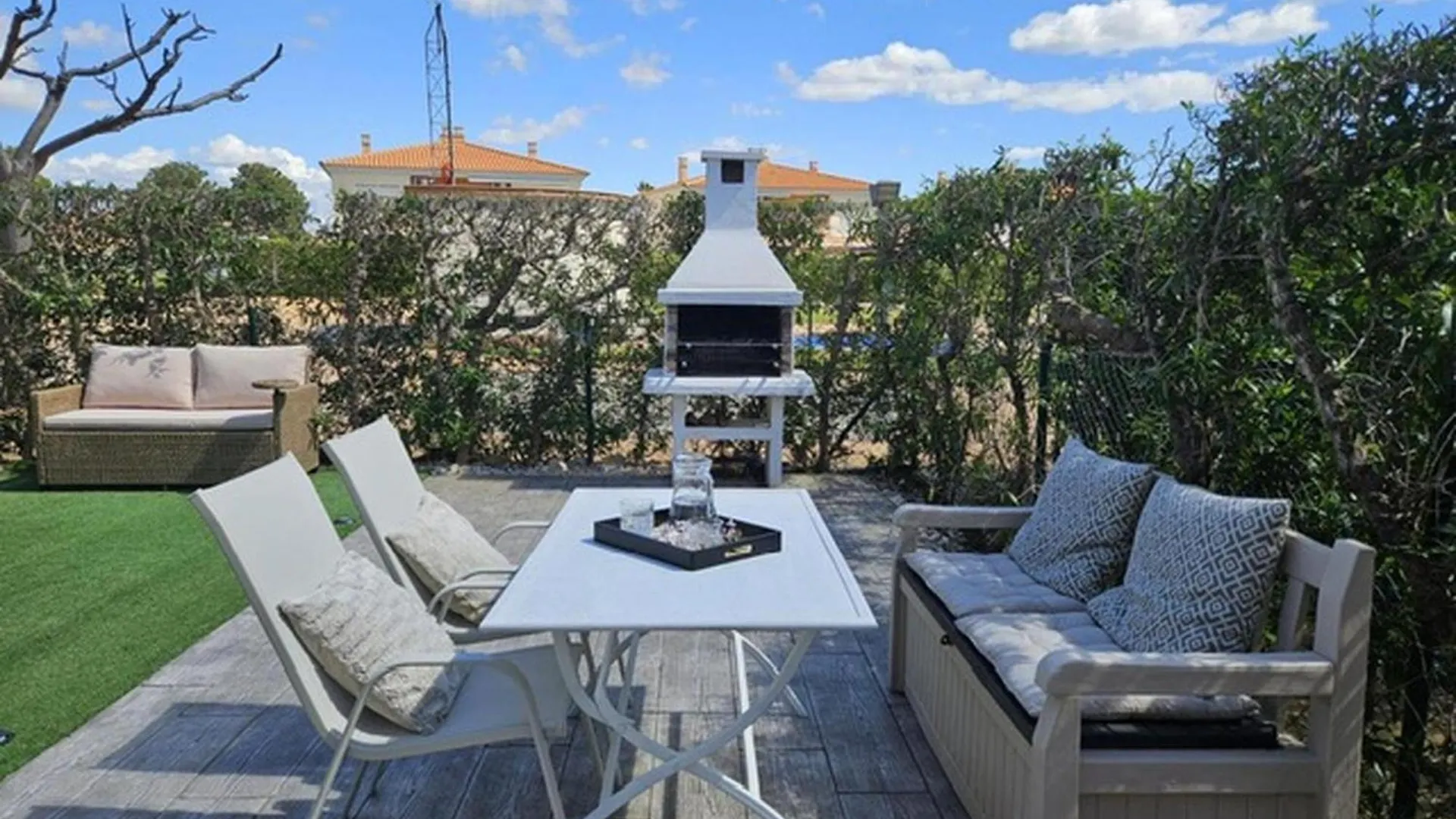 Apartment Apartamento Con Patio Privado, Piscina Comunitaria Y Parking En Miami Playa - Es-9-169 Les Planes del Rei